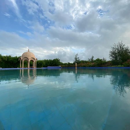 City The Village Beach Resort Laeja Екстериор снимка