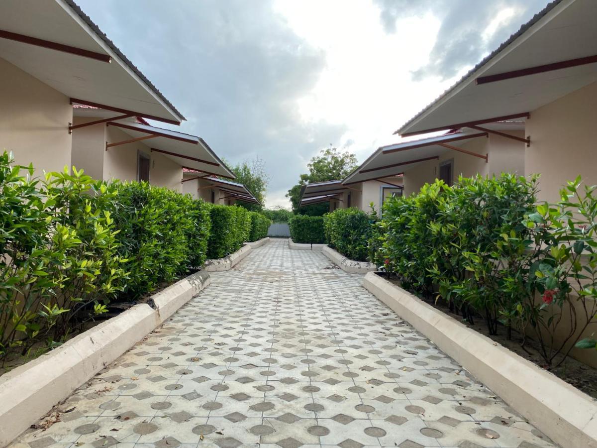 City The Village Beach Resort Laeja Екстериор снимка