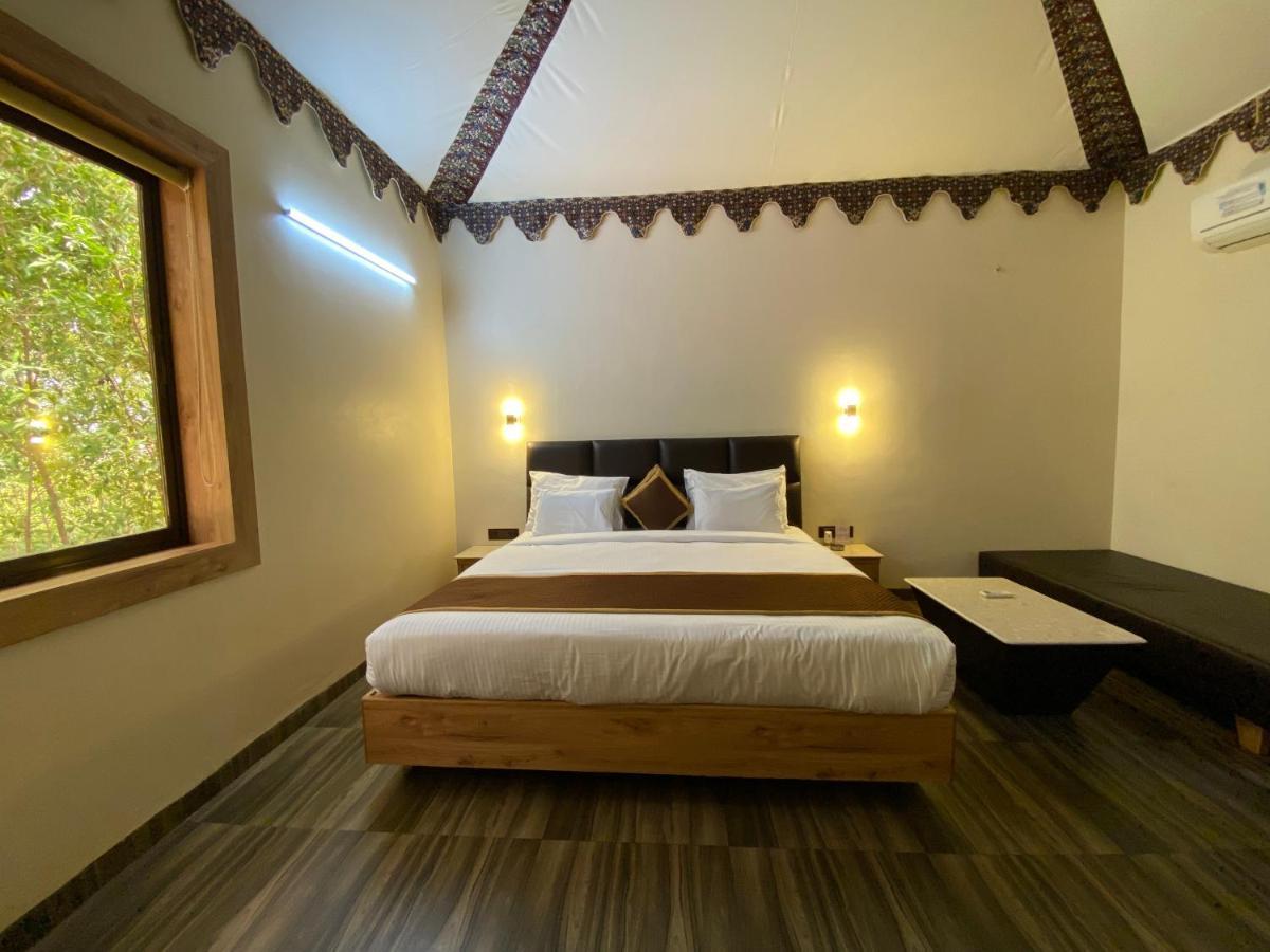City The Village Beach Resort Laeja Екстериор снимка