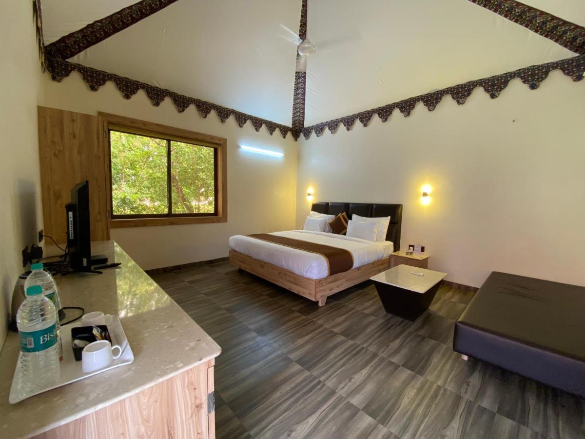 City The Village Beach Resort Laeja Екстериор снимка